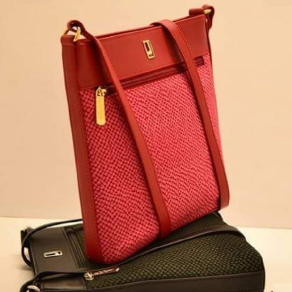 Jafferjees Genuine Leather Crossbody Purse - Picture 1 of 8